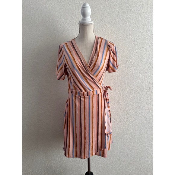 BCBGeneration Dresses & Skirts - BCBGeneration Wrap Dress Size S Pink Striped Short Sleeve V-Neck Mini